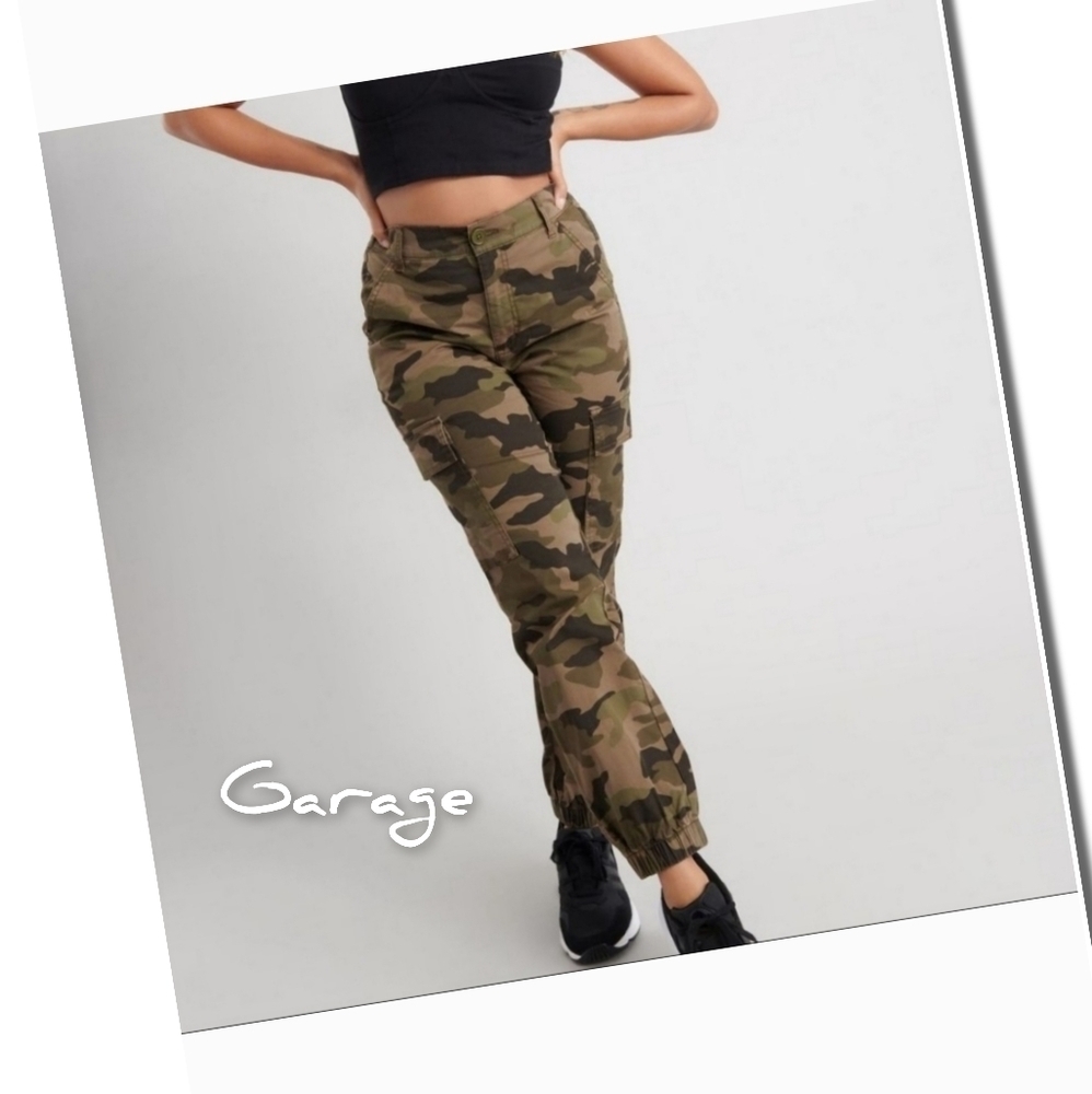 GARAGE cargo bubble pants size 9
